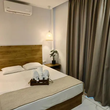 Hotel Topaz Two *