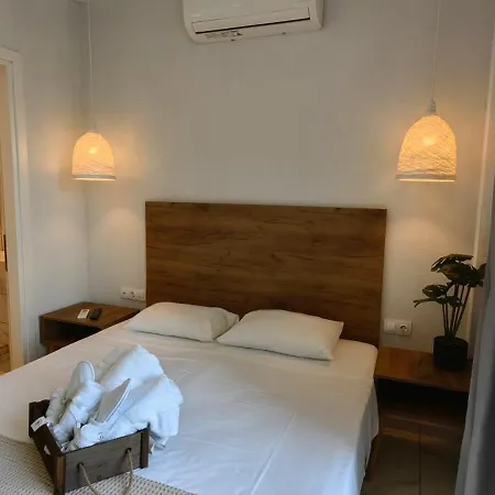 Hotel Topaz Two *